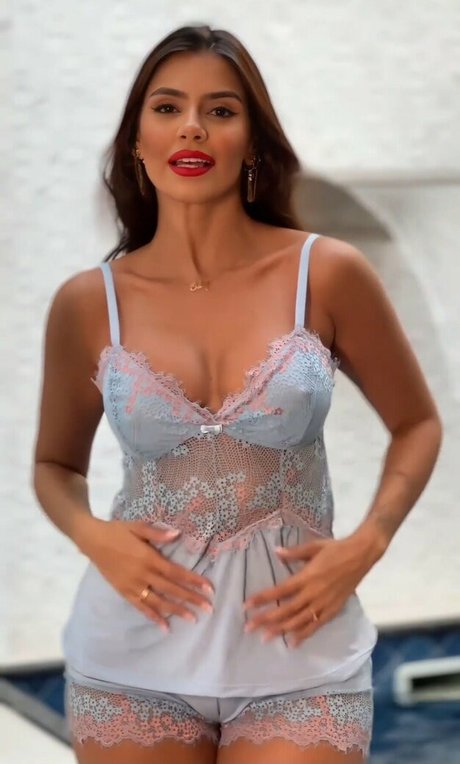 Iuly Lima naked pornstar picture