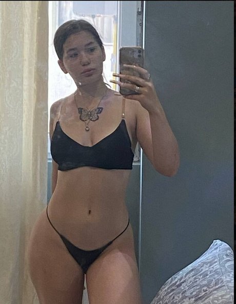 Kristina Durman exclusive pornstar pictures