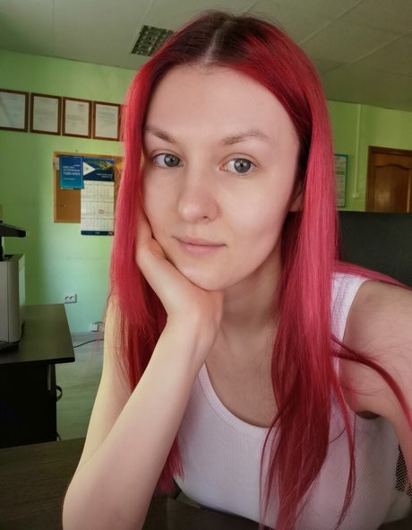 Alice Inferno hot model picture