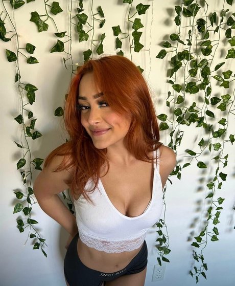 Real ona beautiful model picture