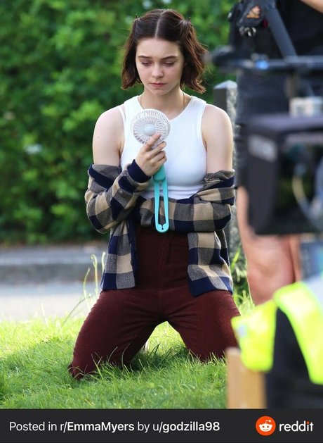 Emma Myers model xxx gallery