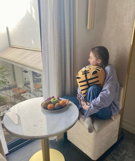 Emma Myers Quick photo