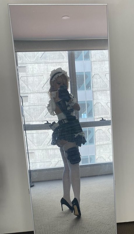 Eevieenvy beautiful actress photos