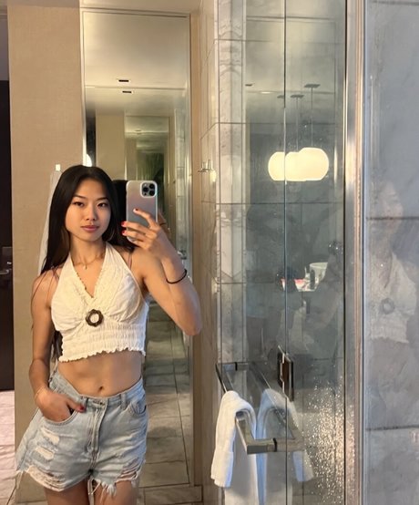 mechanic onlyfans beautiful pic