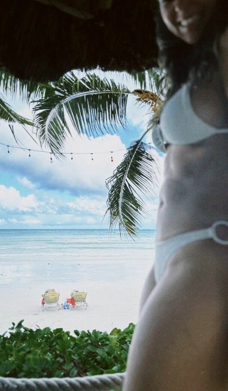 Paolla Oliveira pornographic star picture