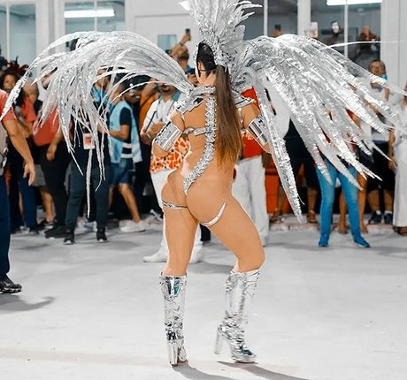 Paolla Oliveira pornstar sexy image