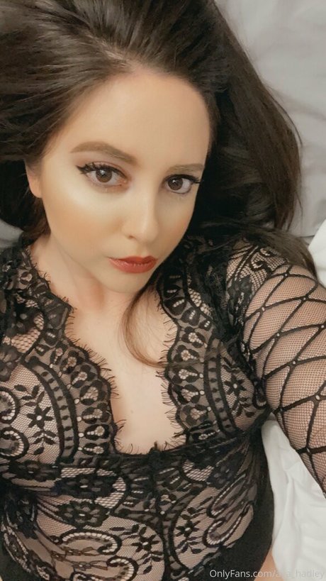 ava hadley pretty actress gallery