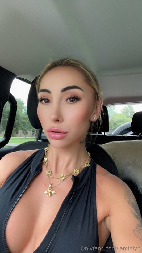 goth trans onlyfans beautiful pictures