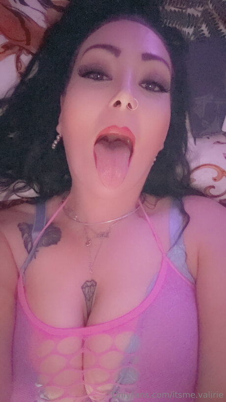 Itsme Valirie model sexy archive