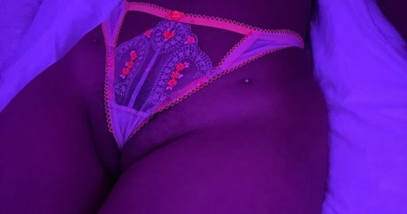 petite bbc onlyfans nude image