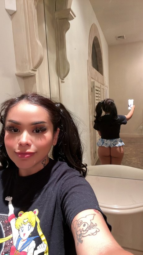 Alva Jay model top archive