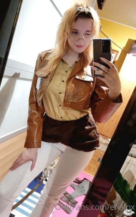 Enafox pretty pornstar pictures