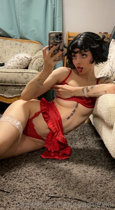 noemiexlili perfect actress pic