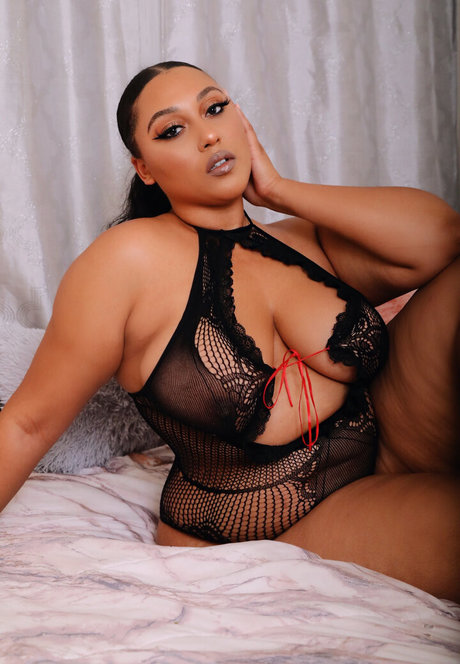 Chantelles Kitchen model high quality picture