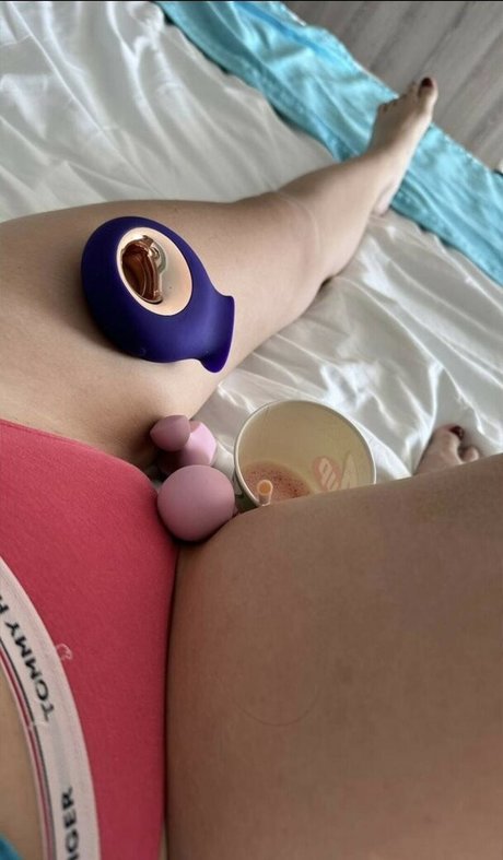 Eva Batista art actress galleries