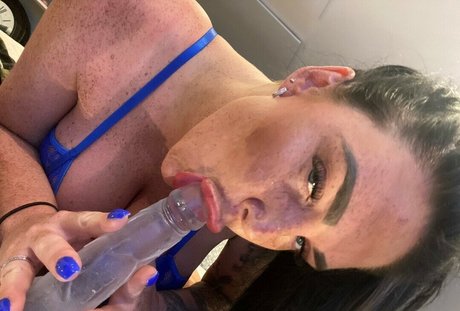 Emma Leigh porn actress pictures