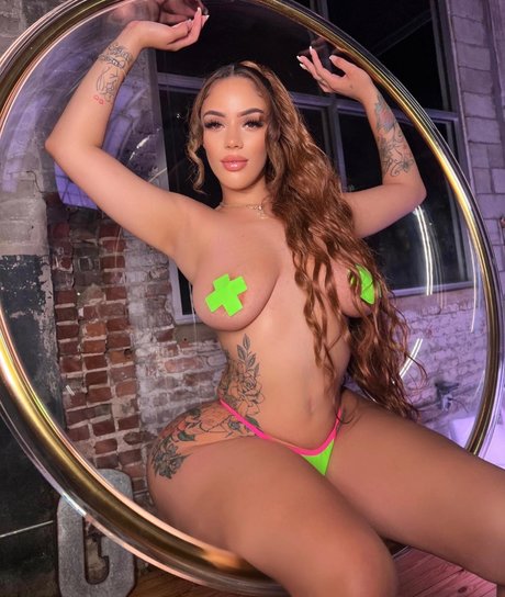 Mamigianyy star xxx galleries