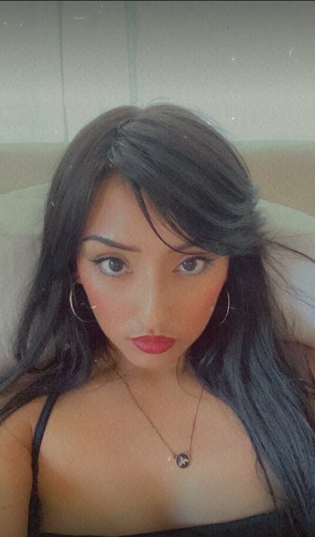 Carababexx model adult pic