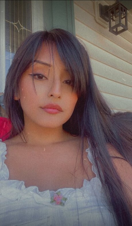 Carababexx pretty model pictures