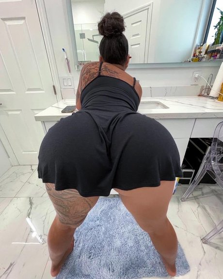 thick ass onlyfans free naked galleries