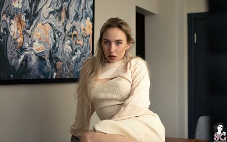 Bella Mur sexy star gallery