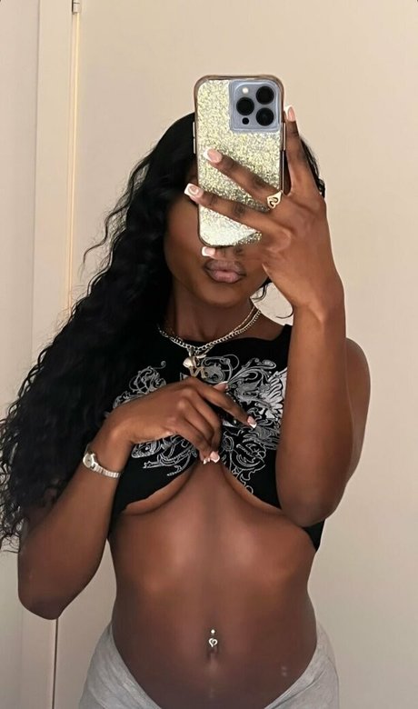 40 years old onlyfans art nude img