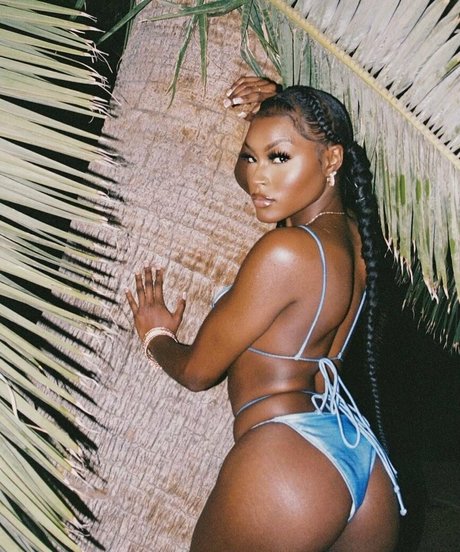 bikini fuck onlyfans art nude images