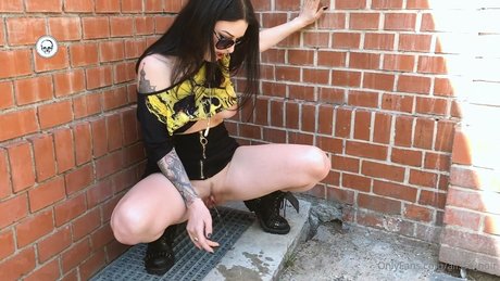 Alissa Noir sexy actress pictures