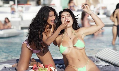 CJ Sparxx nudes model picture