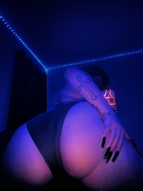 Bloodwrist pornstar art image