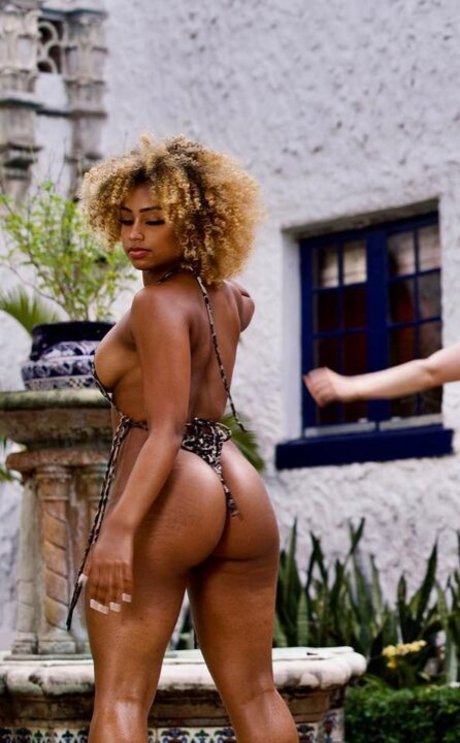 beach blowjob onlyfans pretty images