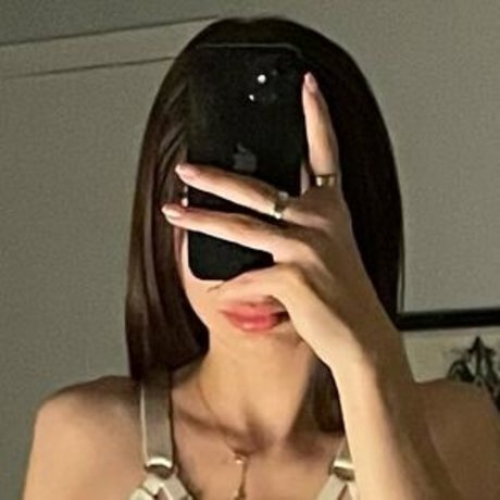 Luma Skye star naked pictures