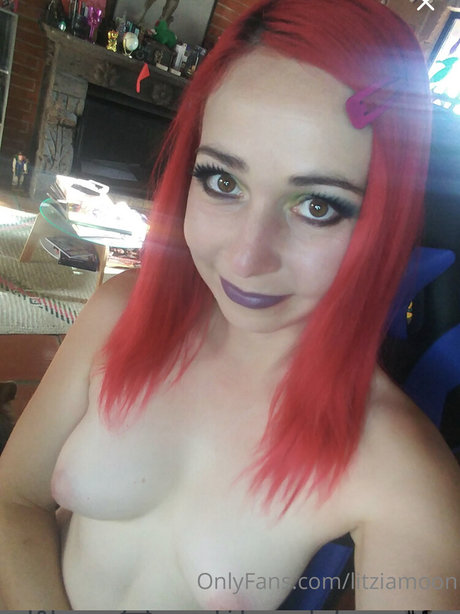 Litzia Moon free model gallery