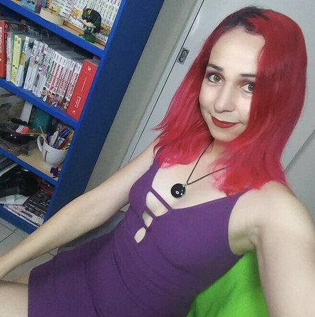 Litzia Moon sexy model galleries