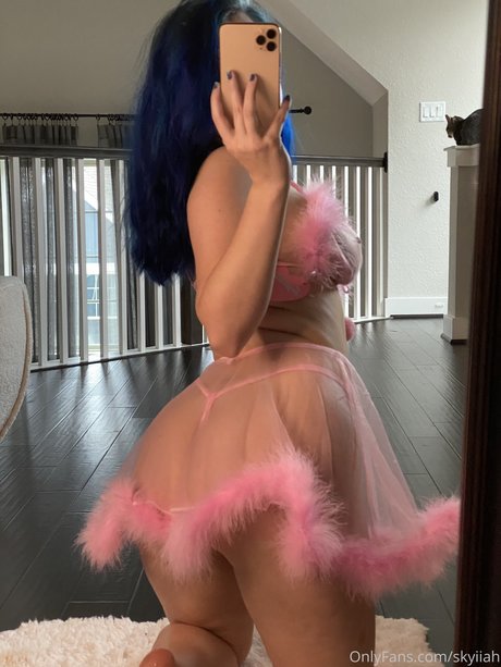 Skyiiah pornstar sexy pic