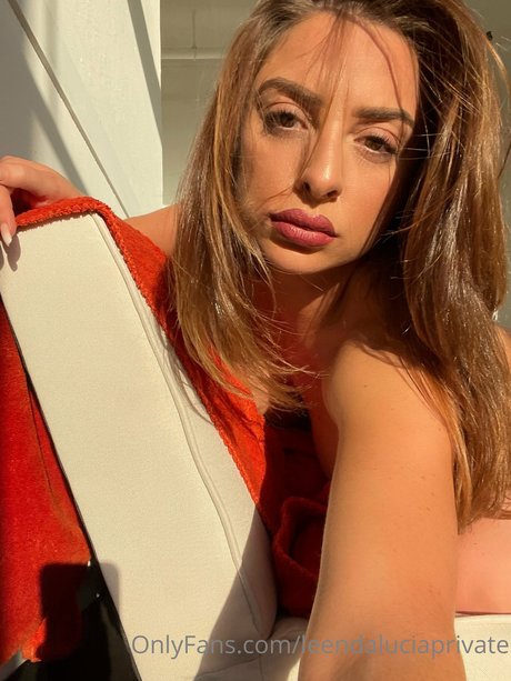 Leenda Lucia top pornstar pics