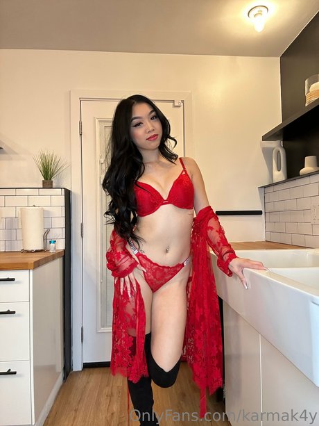 squirt teen onlyfans erotic picture