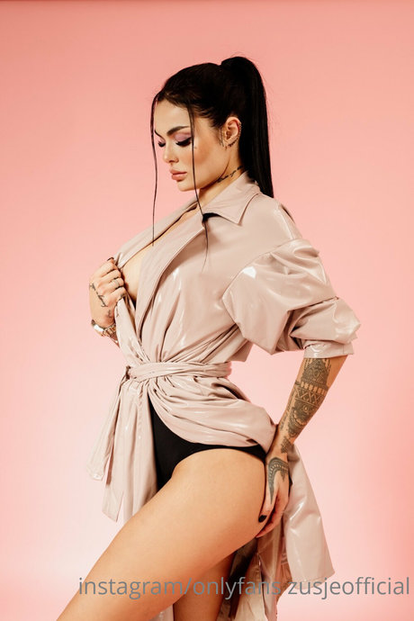 Zusje beautiful model photo