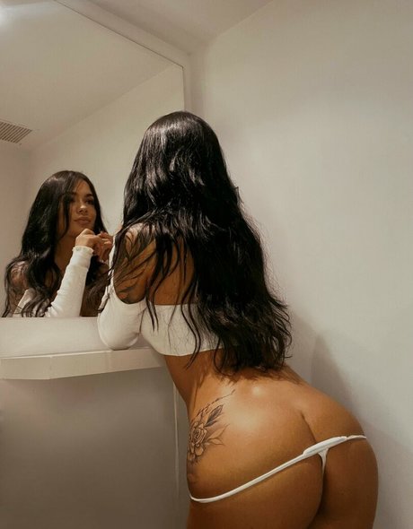 Lili Jones pornstar naked picture