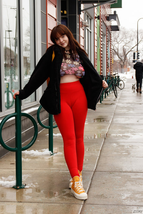 Lil Strawbs hd star archive