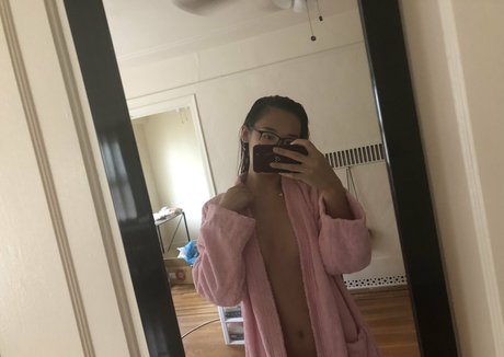 mom onlyfans free sexy pic