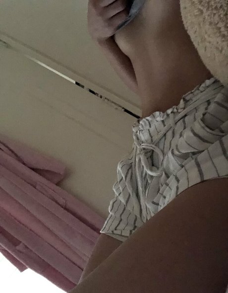 brown onlyfans exclusive photos