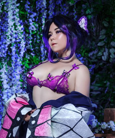 Elune Cosplay model xxx pic