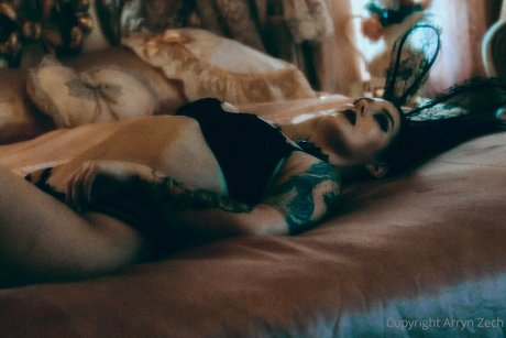 Arryn Zech nude actress photo