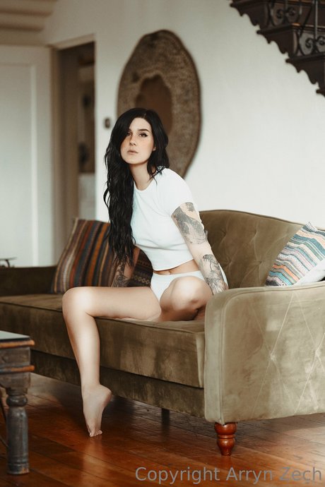 Arryn Zech naked model gallery