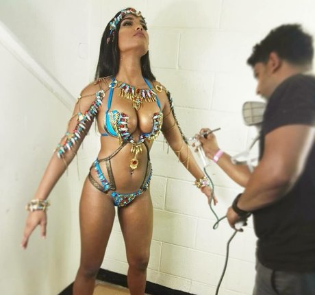 Sinead Xia exclusive pornstar img