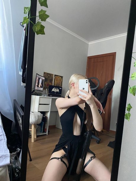 Allotropp model high quality photo