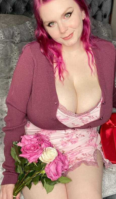 babe brunette onlyfans free nude img