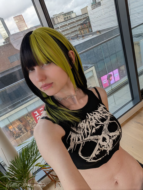 Little Emo Kitten porn star image