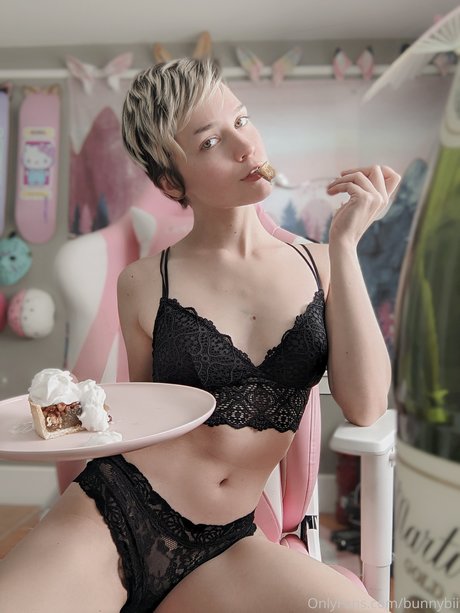 Bunnybii adult model picture